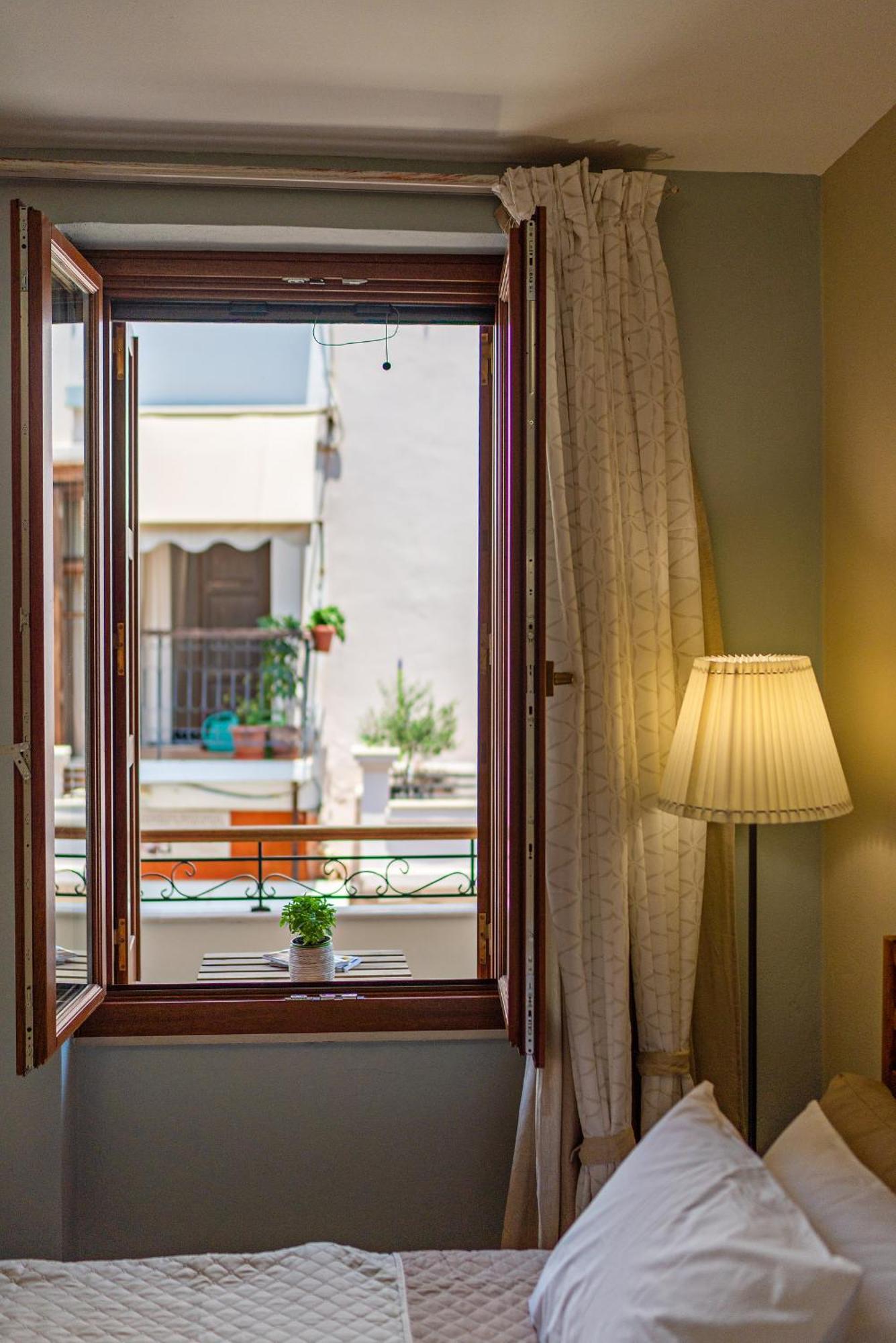 Archontissa House In The Old Town *